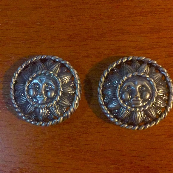 Button Covers 🌞 - Picture 1 of 6